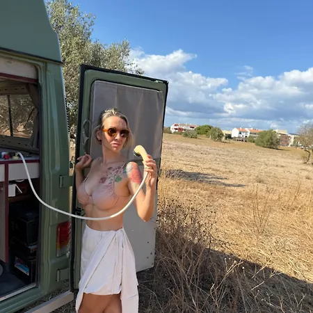 Rent A Blue Classics's Campervan Mb100 - Algarve - Portugal * Портиман