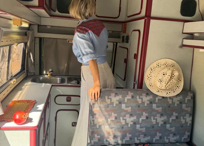 Rent A Blue Classics's Campervan Mb100 - Algarve - Portugal Glamping *