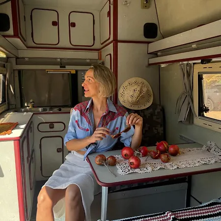 Rent A Blue Classics's Campervan Mb100 - Algarve - Portugal Glamping